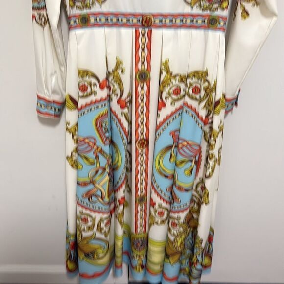 Vibrant Floral Print Long Sleeve Maxi Dress with Rhinestone Details. Size M. - Picture 4 of 9